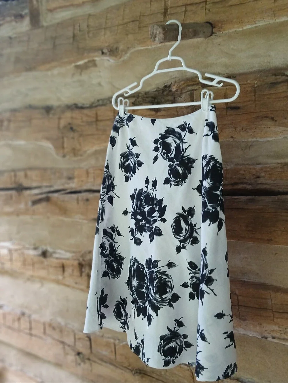 Talbots White & Black Rose Print A Line Linen Midi Skirt Size 4